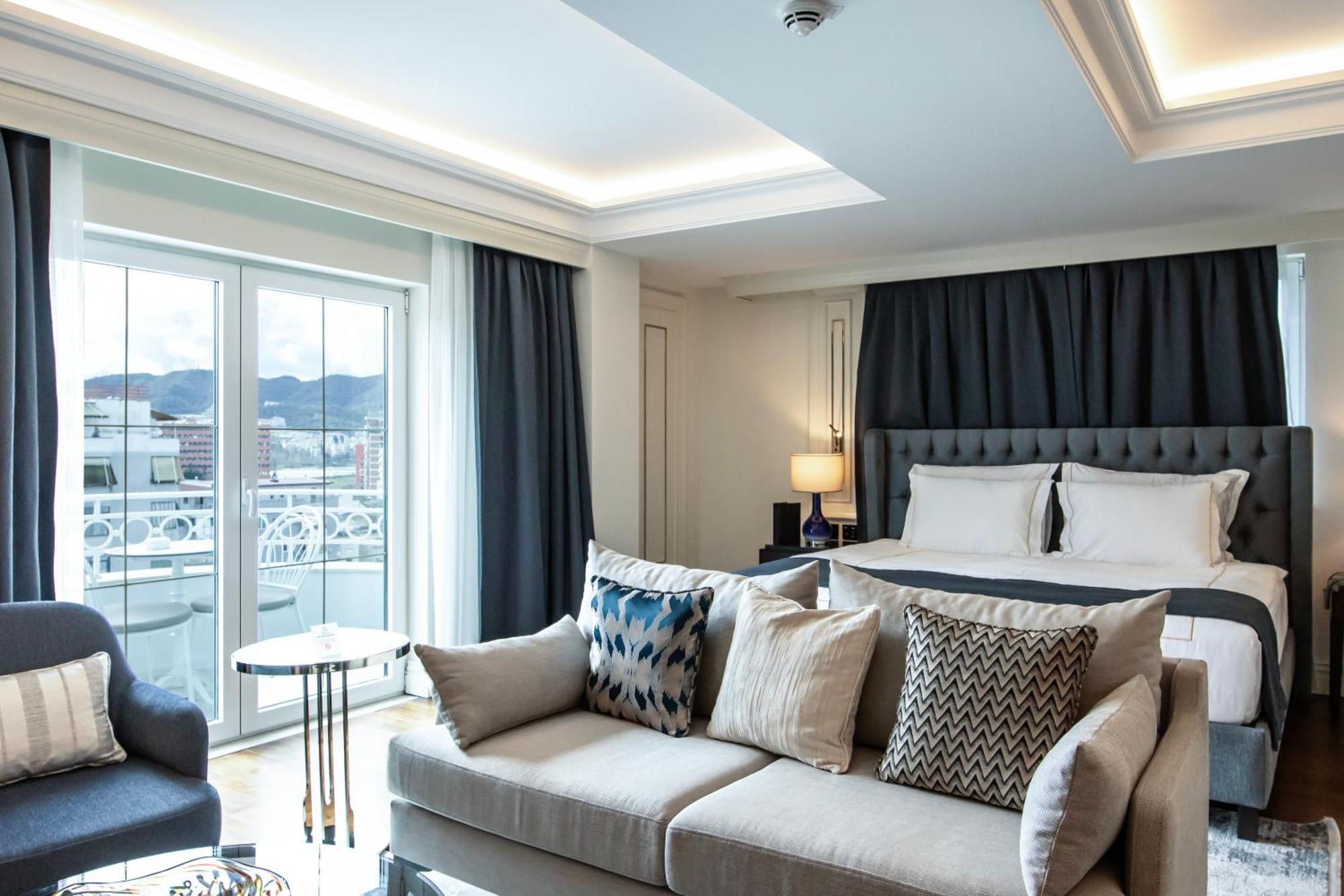 Xheko Imperial Luxury Hotel & Spa 티라나 외부 사진 Suite