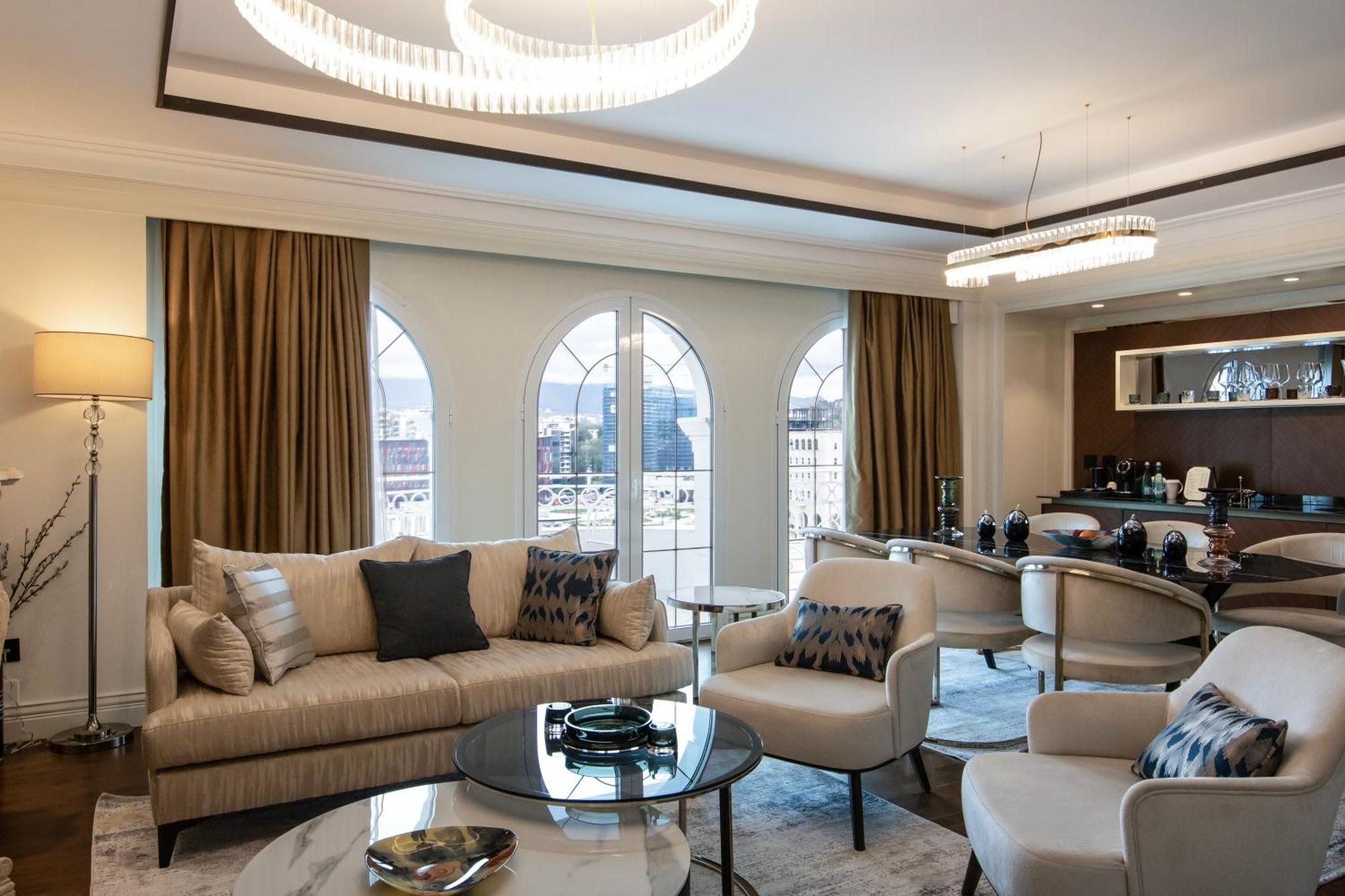 Xheko Imperial Luxury Hotel & Spa 티라나 외부 사진 The interior of a suite on board